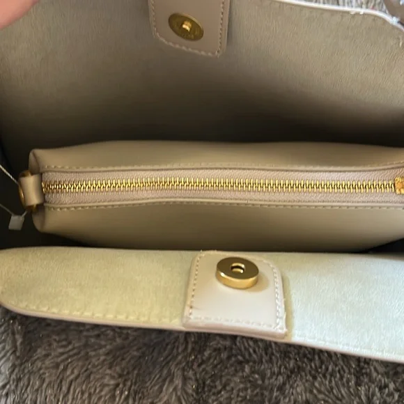 Melie Bianco Megan tote in creamy tan NWOT - Picture 5 of 13